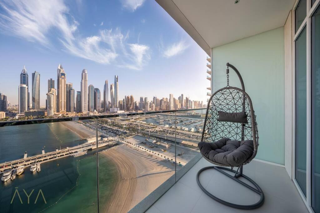 Apartment Luxurious 2-br At Sunrise Bay, Emaar Beachfront Dubai