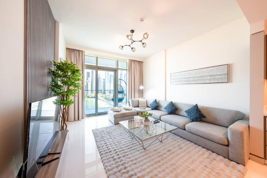 Luxurious 2-br At Sunrise Bay, Emaar Beachfront * Dubai