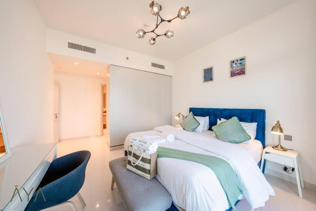 Luxurious 2-br At Sunrise Bay, Emaar Beachfront Apartment Dubai